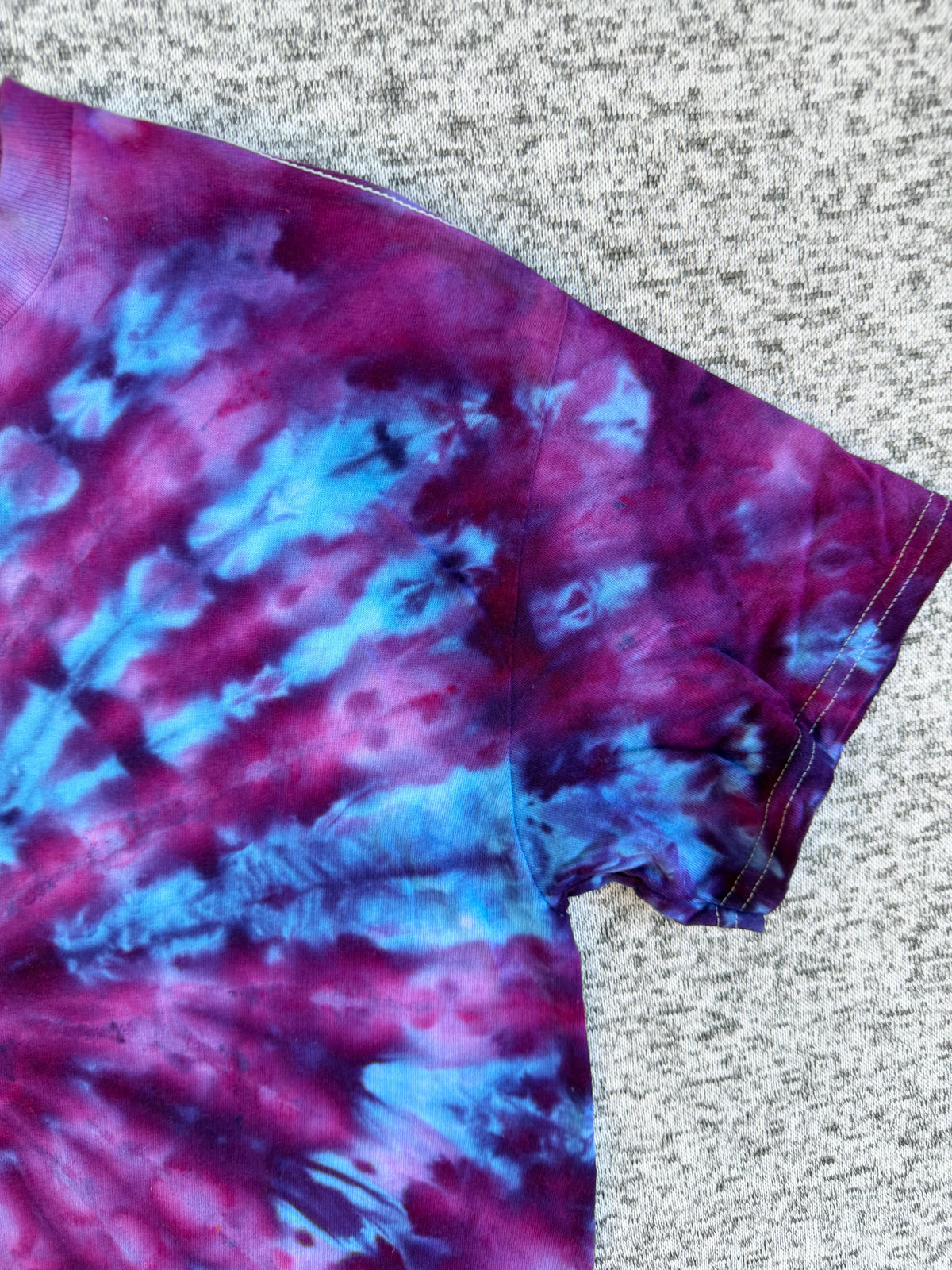 MHD Dark Purple Bright Blue Lavender Spiral Ice Dye Tie Dye Short Sleeve Shirt 100% Cotton Size Medium