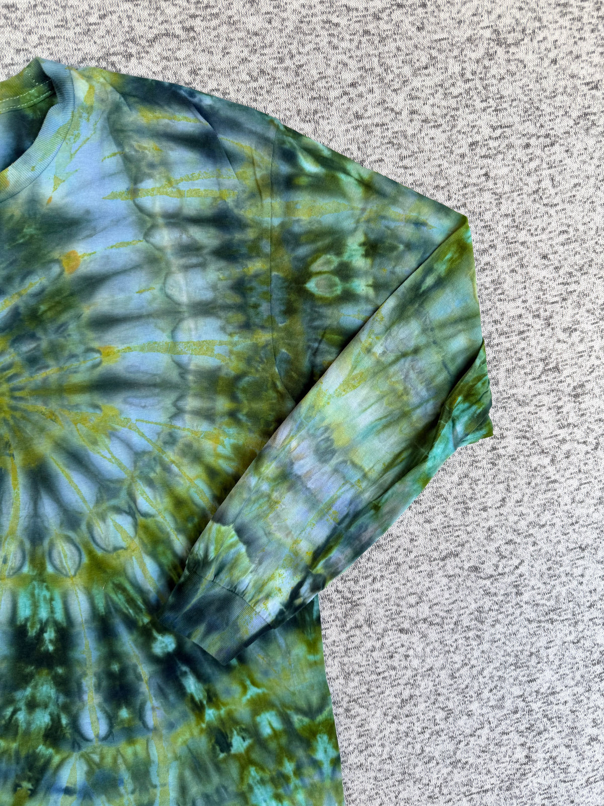 MHD Dark Green Olive Green Navy Blue Spiral Ice Dye Tie Dye Long Sleeve Shirt 100% Cotton Size Large