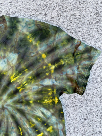 MHD Dark Green Yellow Spiral Ice Dye Tie Dye Short Sleeve Shirt 100% Cotton Size Medium