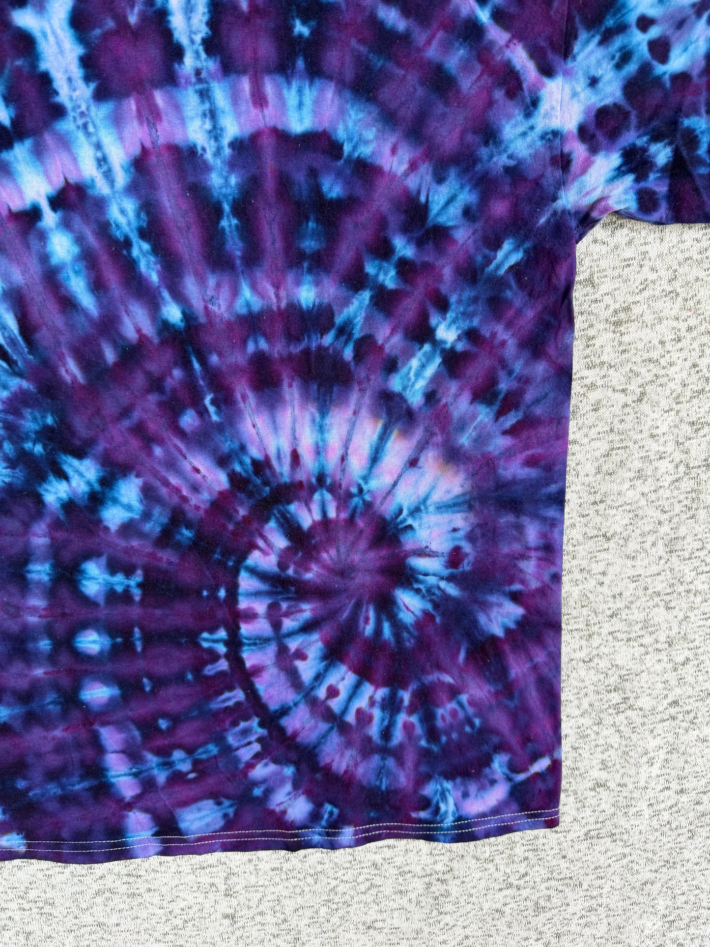 MHD Dark Puple Navy Blue Lavendar Light Blue Spiral Ice Dye Tie Dye Short Sleeve Shirt 100% Cotton Size XXL