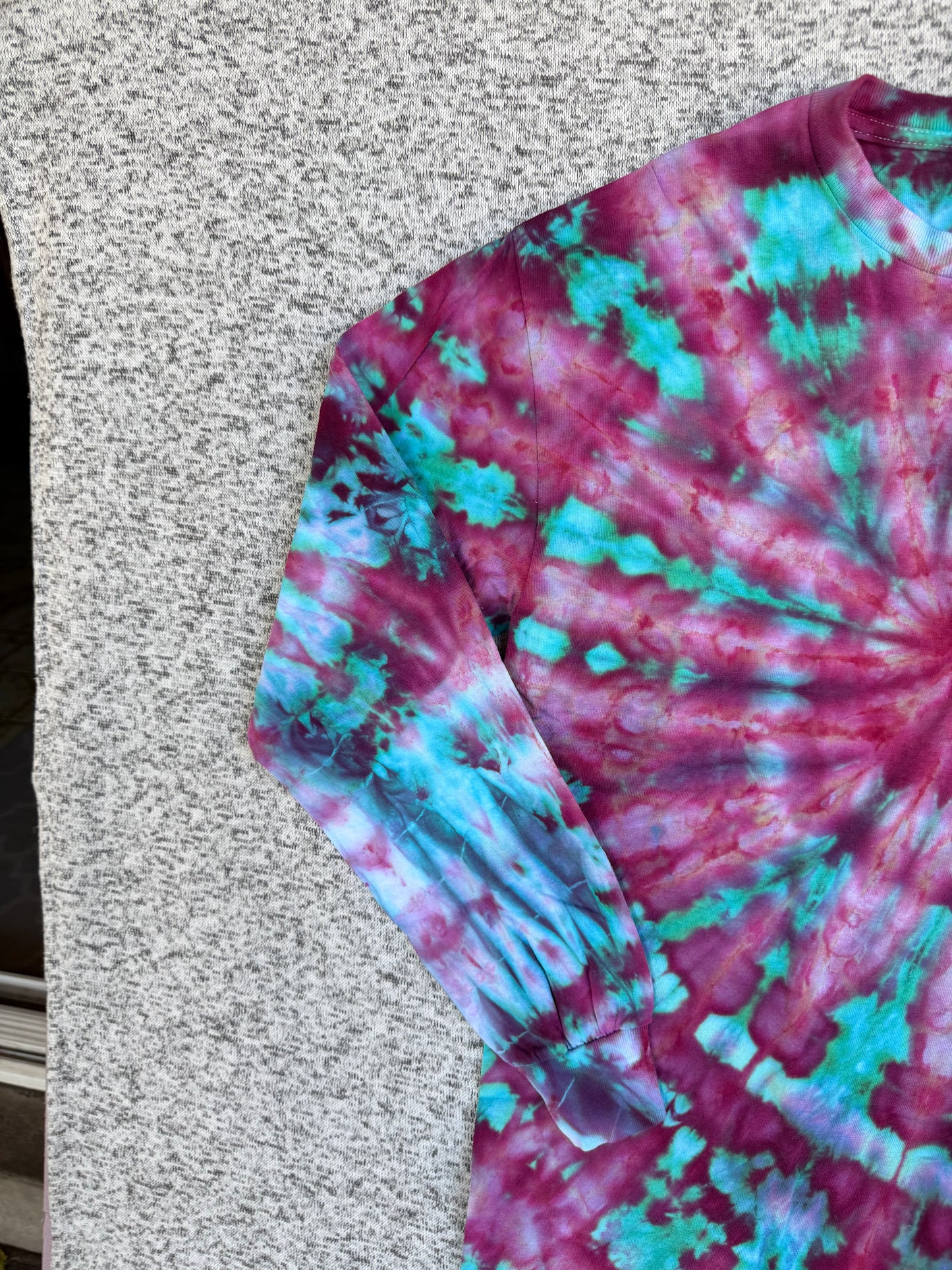 MHD Pink Purple Teal Spiral Ice Dye Tie Dye Long Sleeve Shirt 100% Cotton Size Medium
