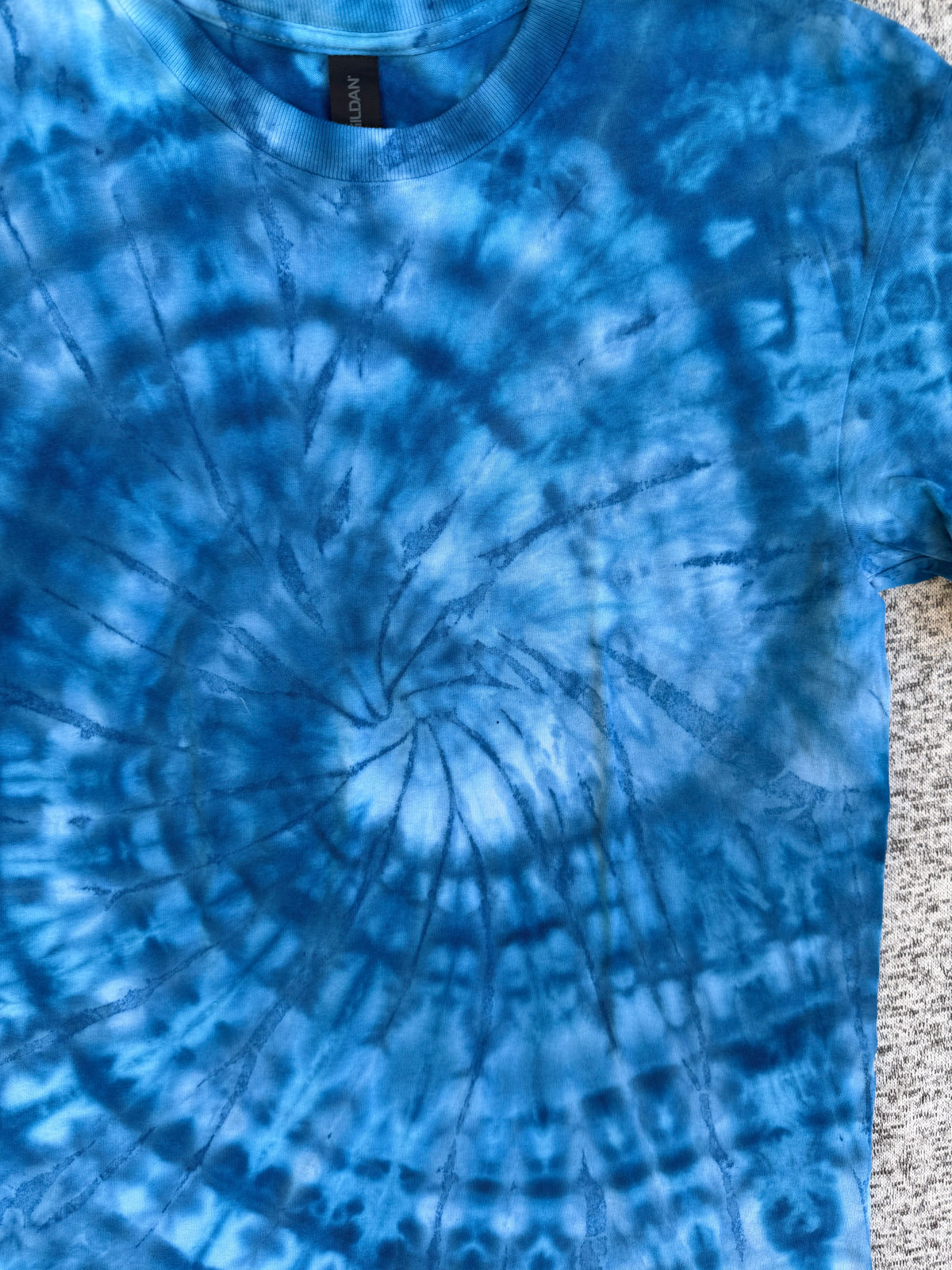 MHD Dark Blue Light Blue Spiral Ice Dye Tie Dye Short Sleeve Shirt 100% Cotton Size Medium
