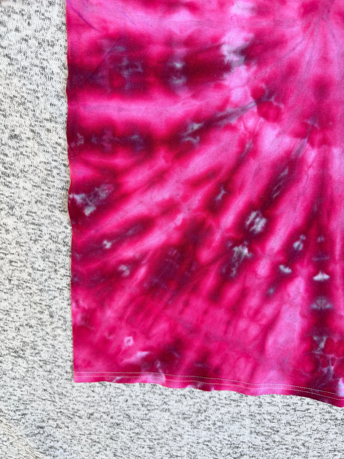 MHD Dark Pink Red Light Pink Purple Spiral Ice Dye Tie Dye Short Sleeve Shirt 100% Cotton Size Medium