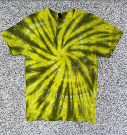 MHD Yellow Dark Green Spiral Ice Dye Tie Dye Short Sleeve Shirt 100% Cotton Size Medium