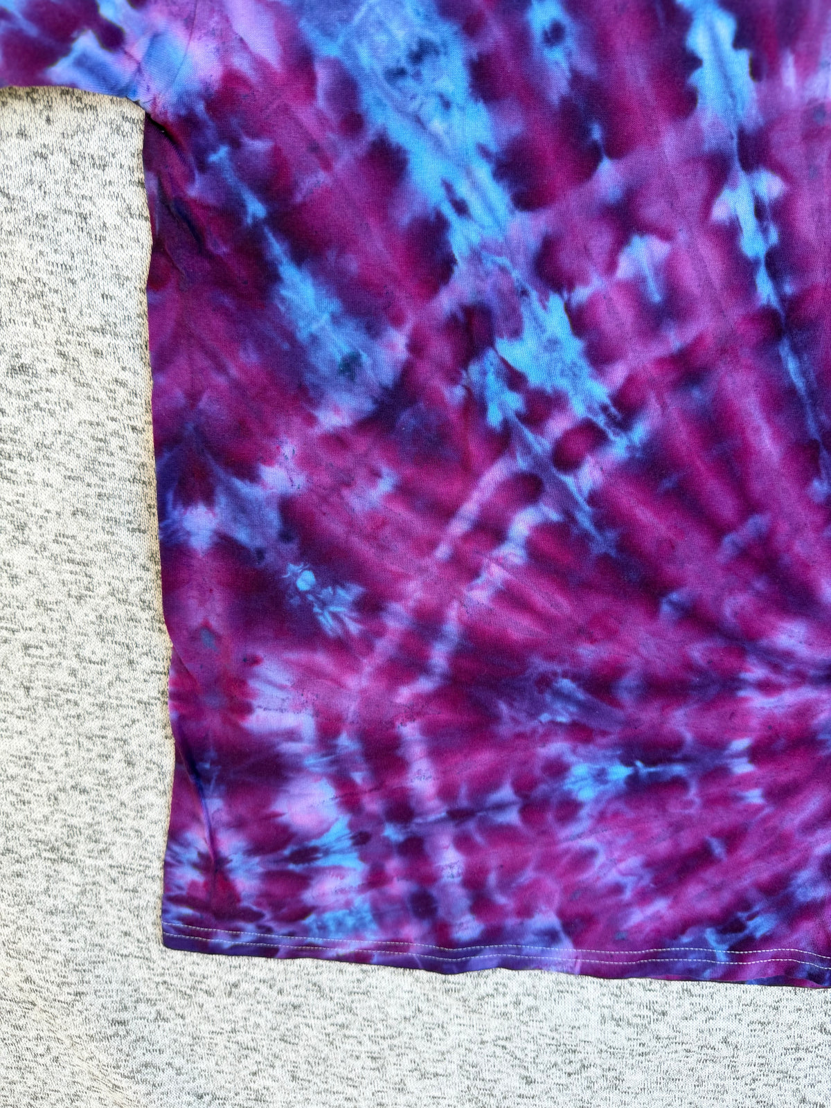 MHD Dark Purple Navy Blue Light Blue Spiral Ice Dye Tie Dye Short Sleeve Shirt 100% Cotton Size Medium