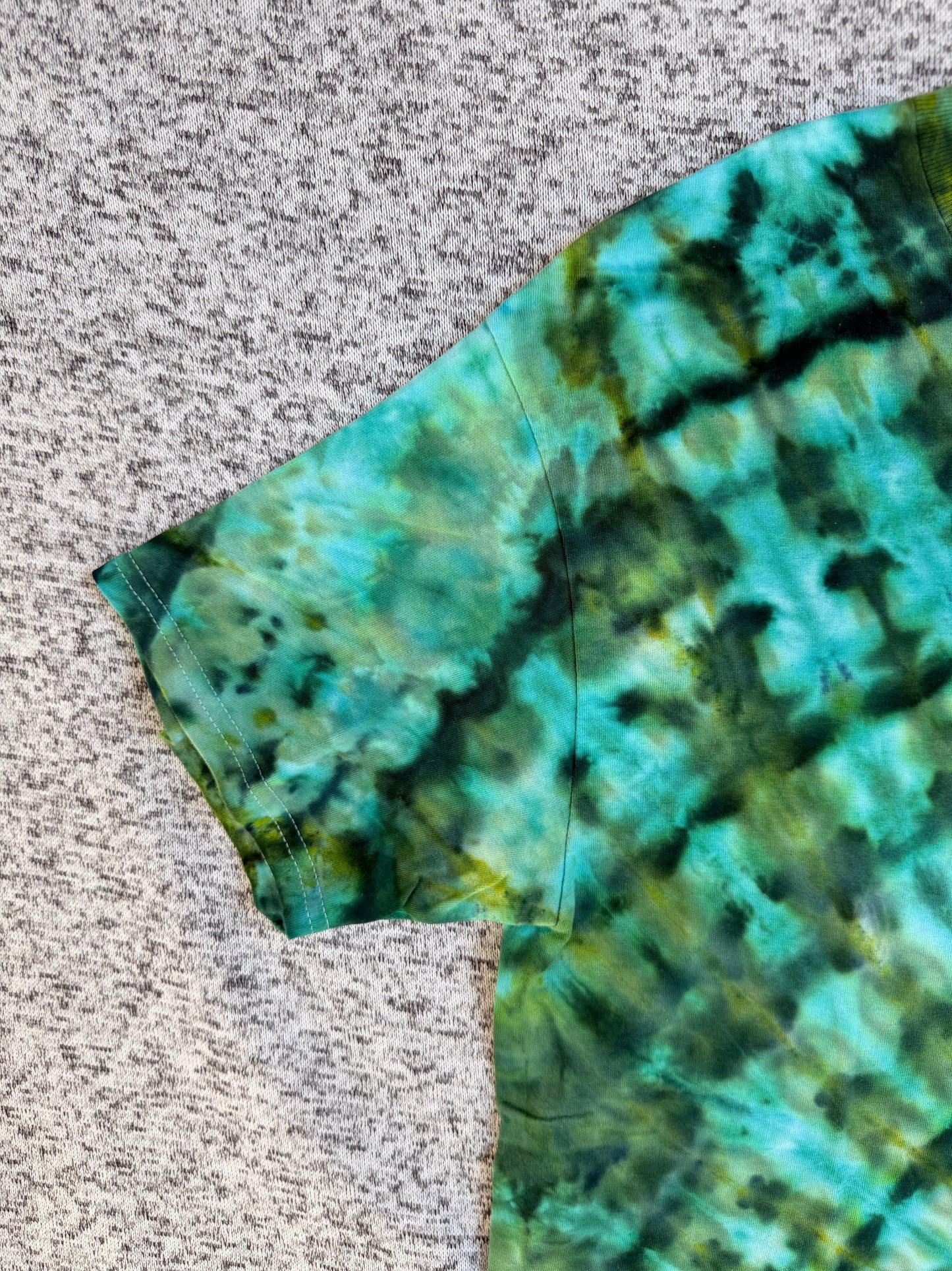 MHD Dark Green Olive Green Teal Spiral Ice Dye Tie Dye Short Sleeve Shirt 100% Cotton Size Large