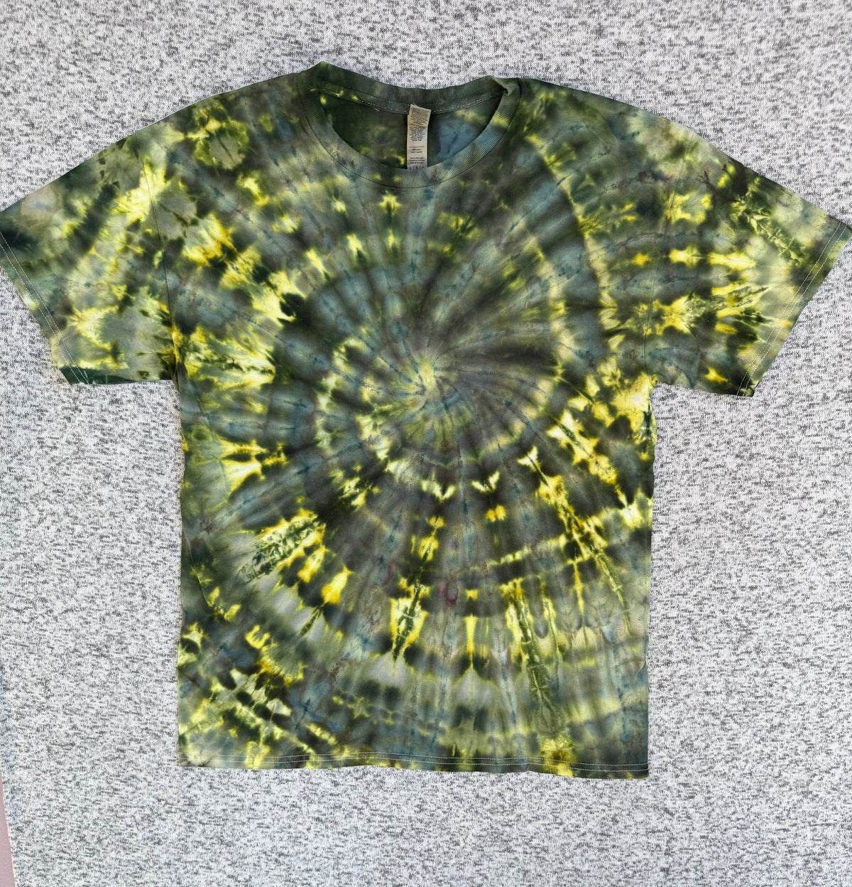 MHD Dark Green Yellow Blue Spiral Ice Dye Tie Dye Short Sleeve Shirt 100% Cotton Size Large