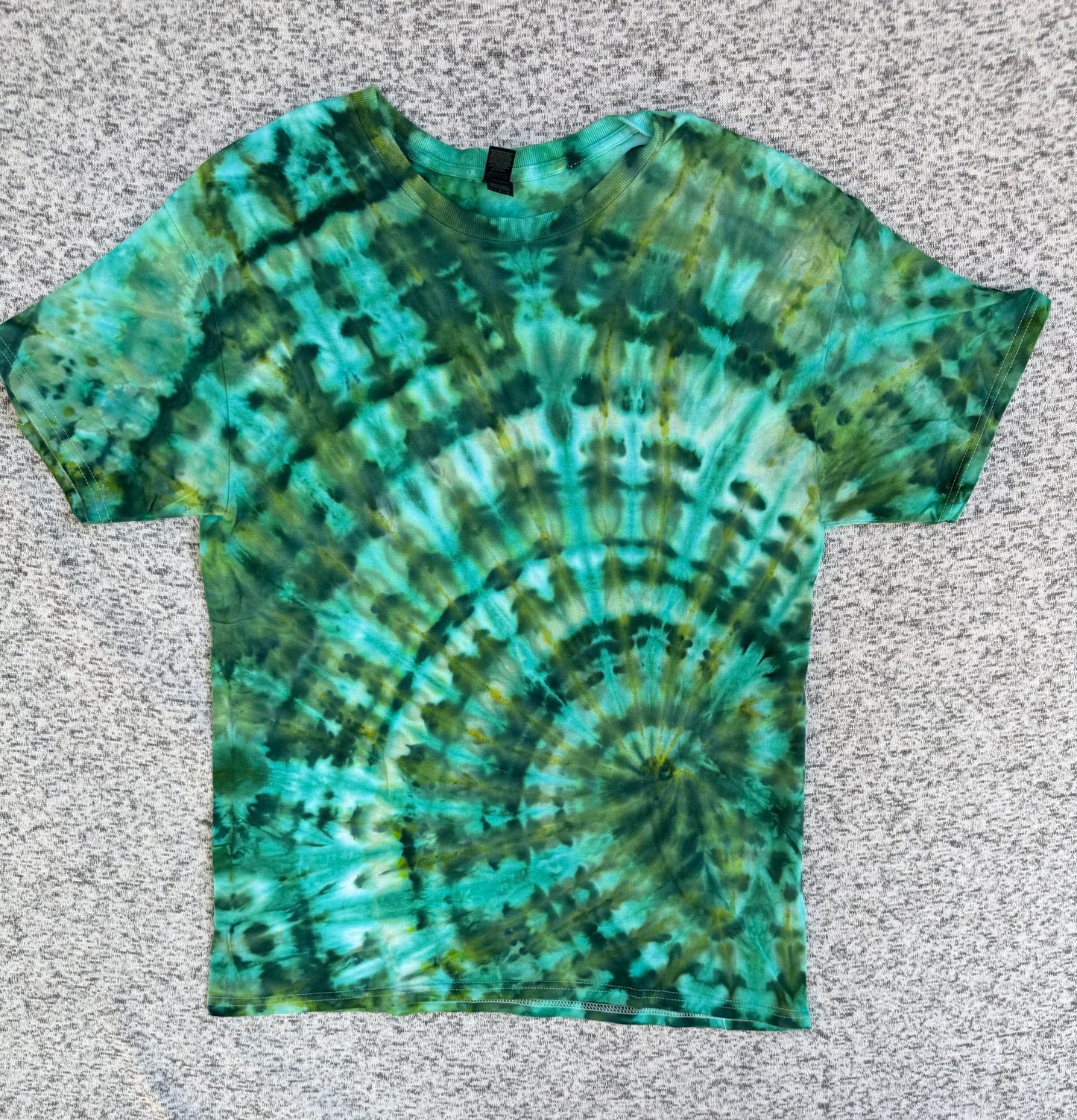 MHD Dark Green Olive Green Teal Spiral Ice Dye Tie Dye Short Sleeve Shirt 100% Cotton Size Large