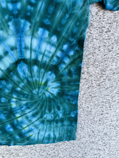 MHD Dark Blue Dark Green Light Green Spiral Ice Dye Tie Dye Short Sleeve Shirt 100% Cotton Size Medium