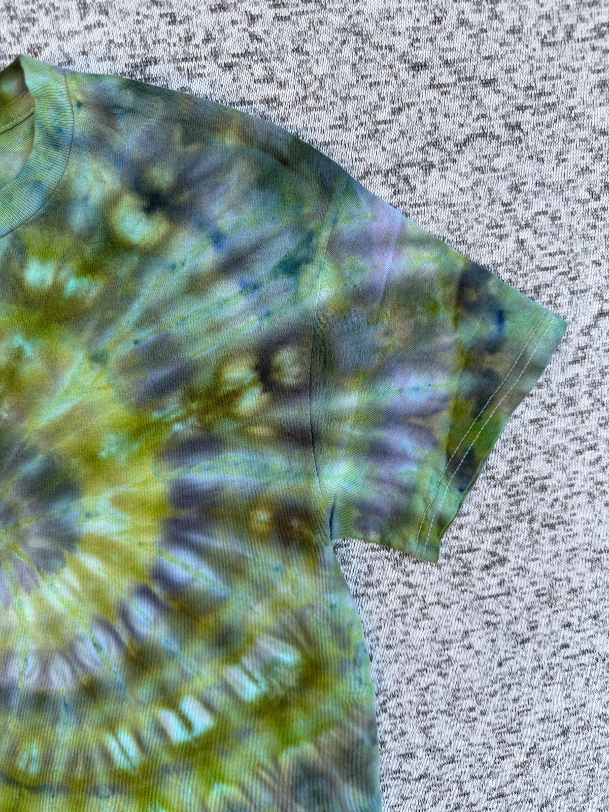 MHD Olive Green Grey Black Spiral Ice Dye Tie Dye Short Sleeve Shirt 100% Cotton Size Small