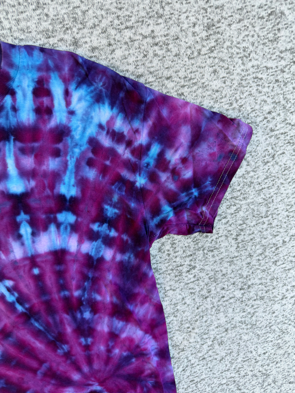 MHD Dark Purple Navy Blue Light Blue Spiral Ice Dye Tie Dye Short Sleeve Shirt 100% Cotton Size Medium