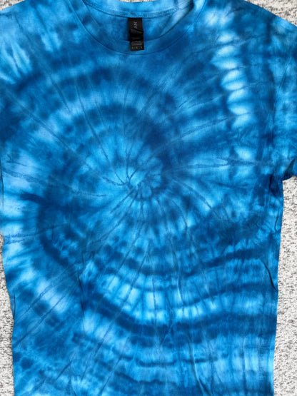MHD Dark Blue Light Blue Spiral Ice Dye Tie Dye Short Sleeve Shirt 100% Cotton Size Medium