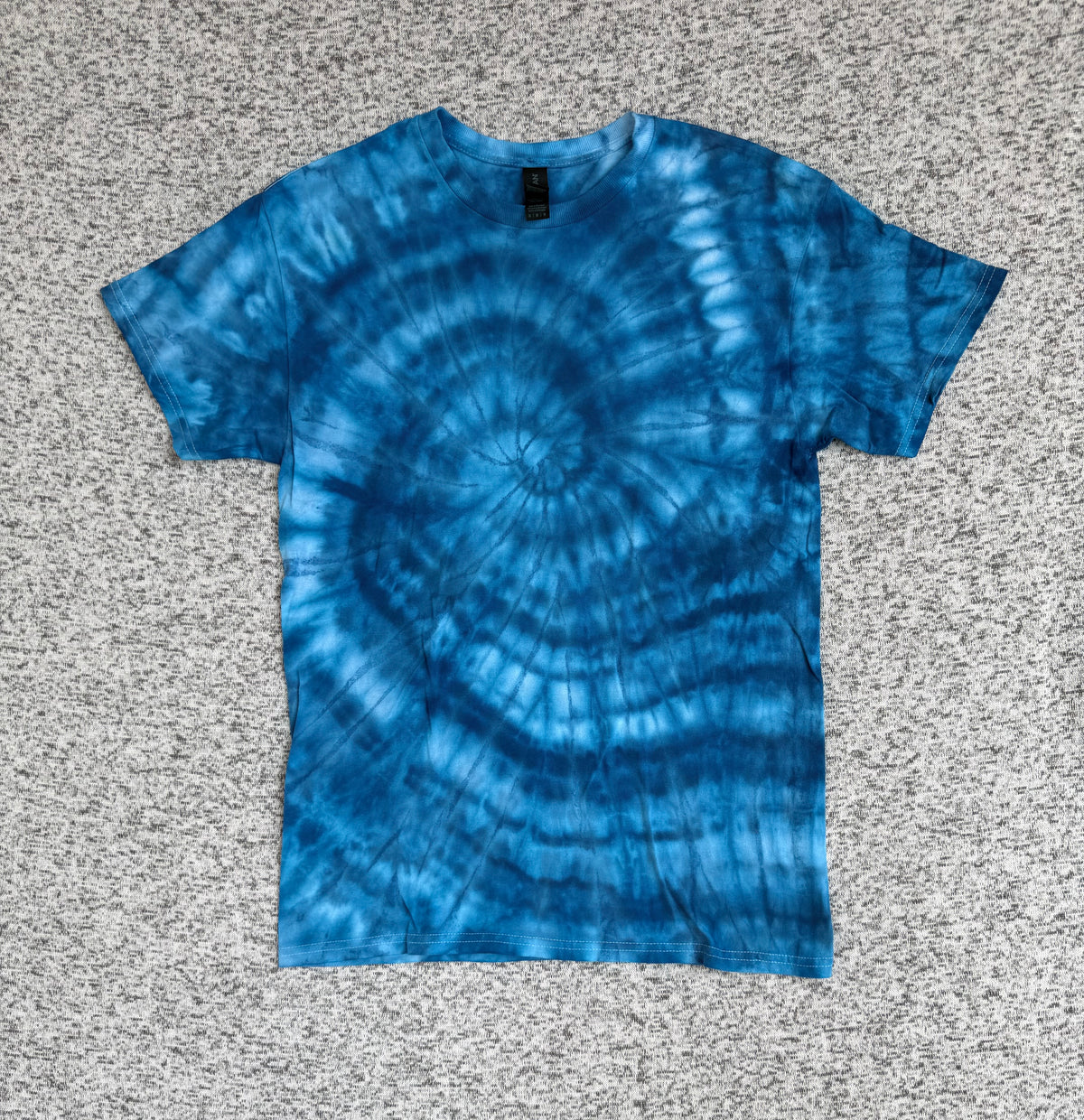 MHD Dark Blue Light Blue Spiral Ice Dye Tie Dye Short Sleeve Shirt 100% Cotton Size Medium