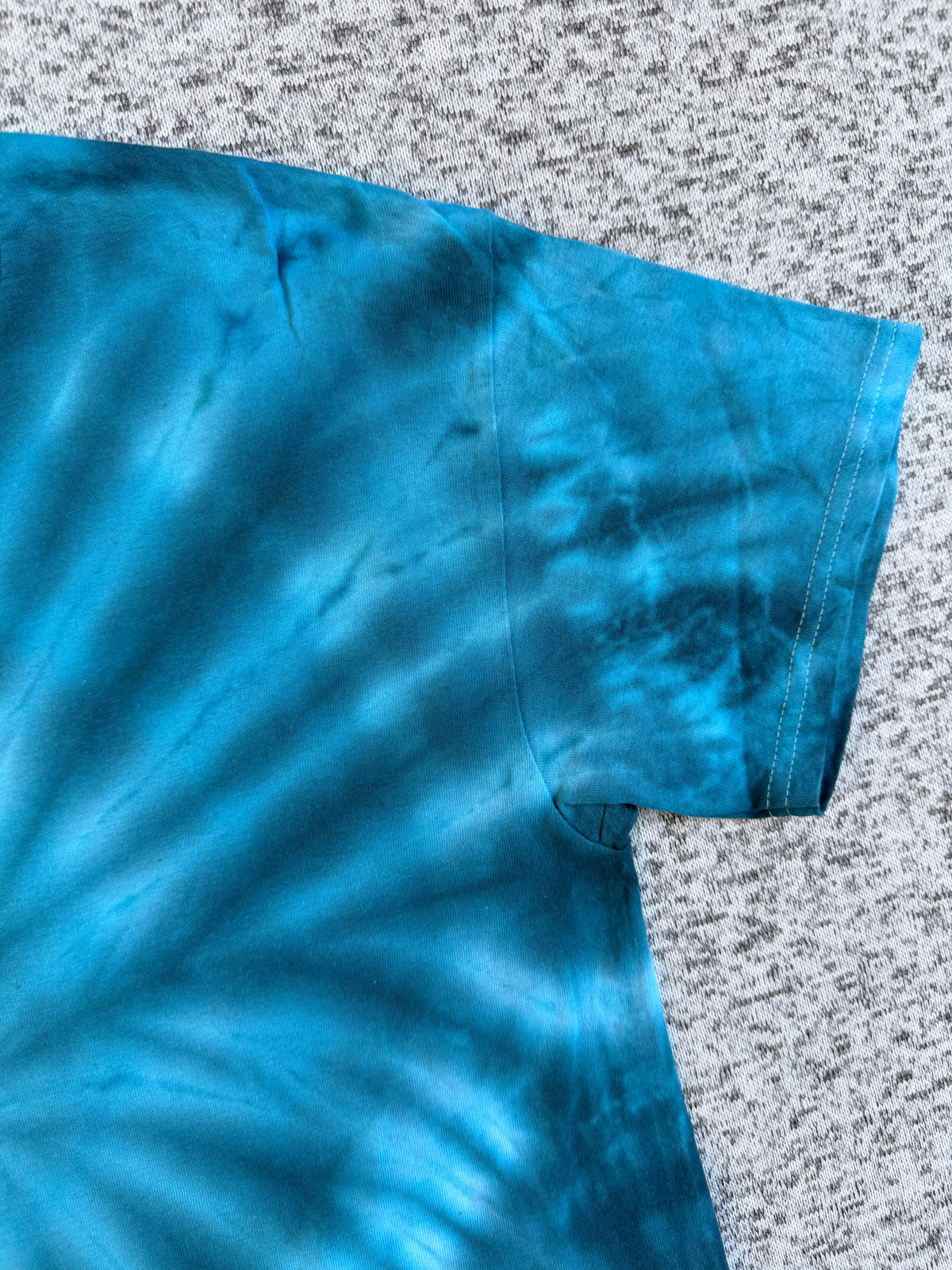 MHD Denim Blue Light Blue Spiral Ice Dye Tie Dye Short Sleeve Shirt 100% Cotton Size Medium
