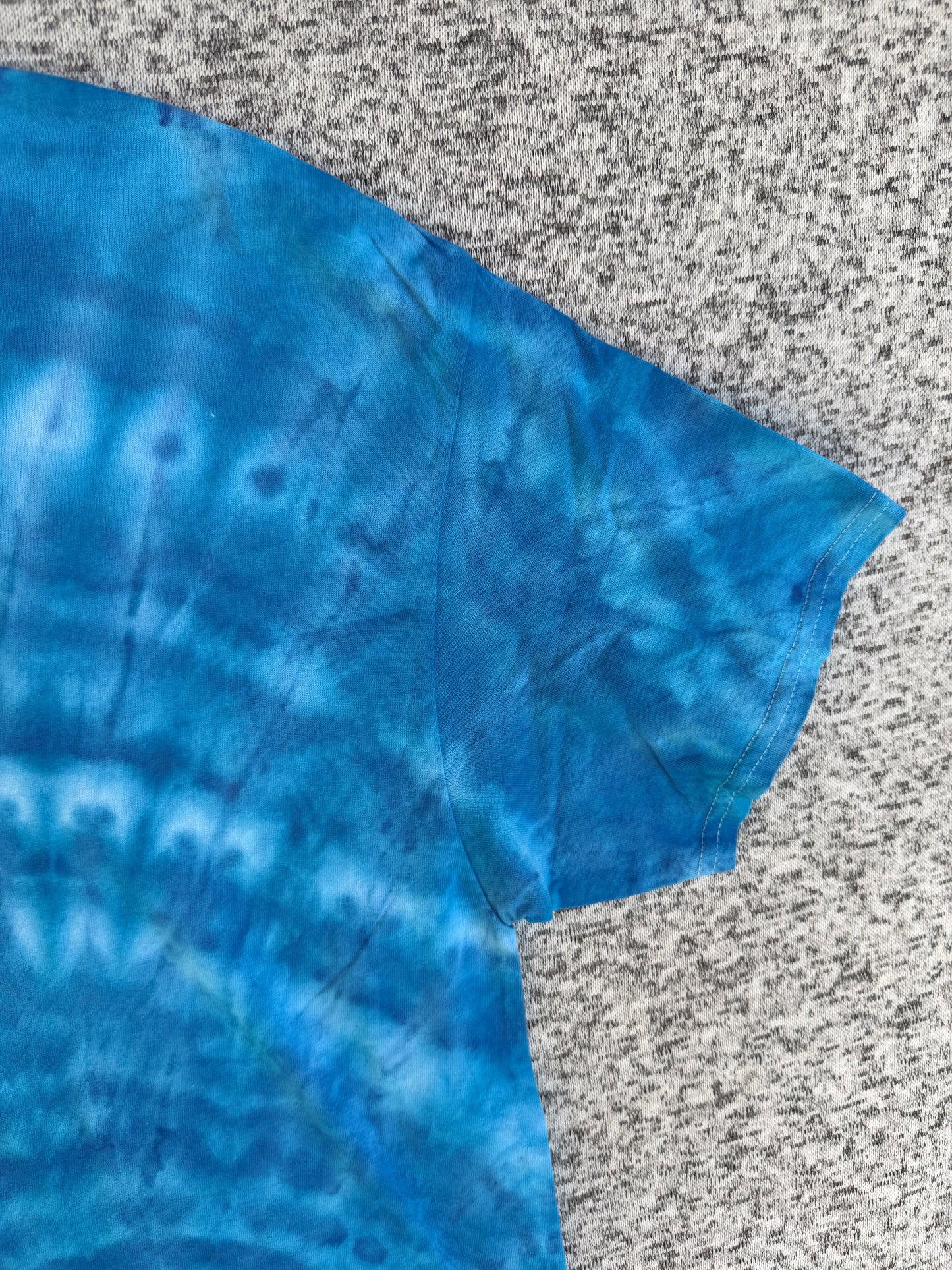 MHD Bright Blue Light Blue White Spiral Ice Dye Tie Dye Short Sleeve Shirt 100% Cotton Size XL