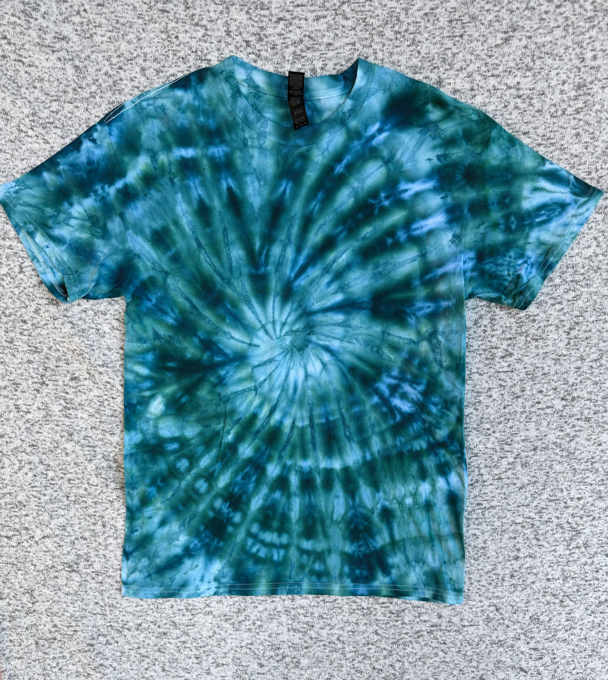 MHD Green Dark Blue Light Green Spiral Ice Dye Tie Dye Short Sleeve Shirt 100% Cotton Size Medium