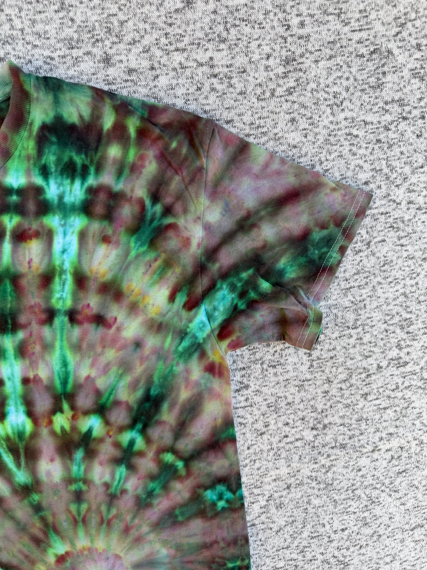 MHD Dark Green Purple Light Green Spiral Ice Dye Tie Dye Short Sleeve Shirt 100% Cotton Size Large