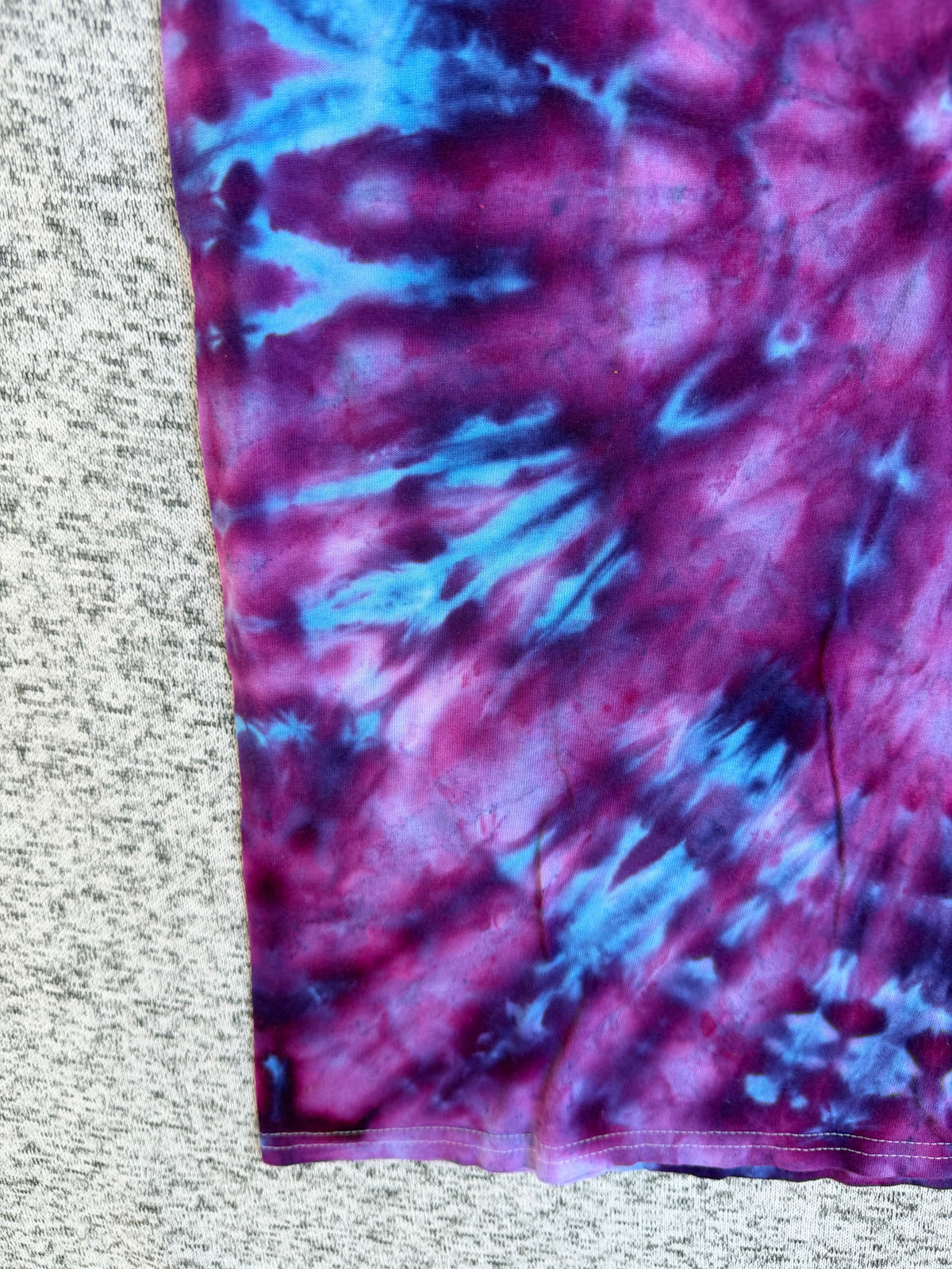 MHD Dark Purple Bright Blue Lavender Spiral Ice Dye Tie Dye Short Sleeve Shirt 100% Cotton Size Medium
