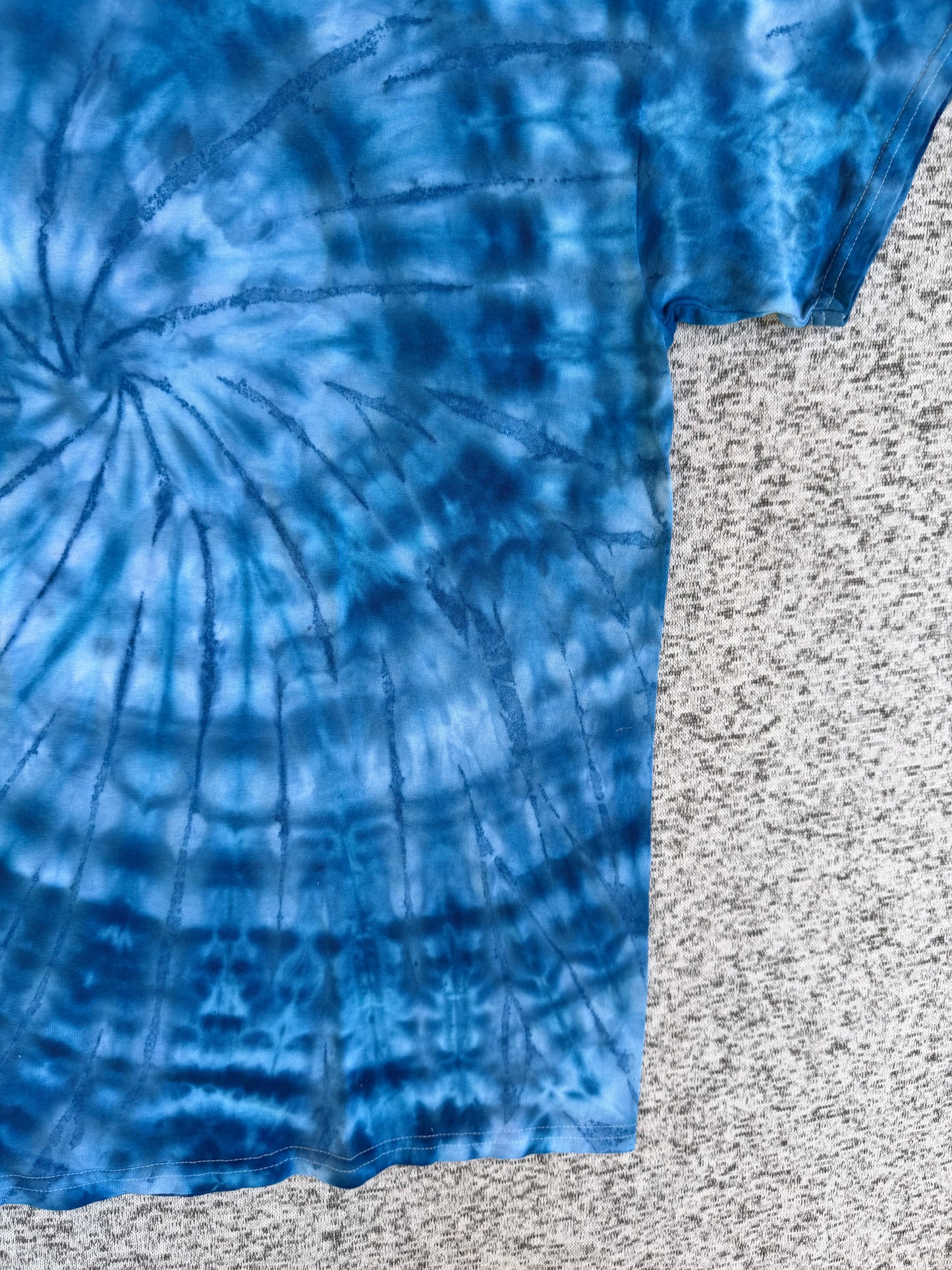 MHD Dark Blue Light Blue White Spiral Ice Dye Tie Dye Short Sleeve Shirt 100% Cotton Size XL