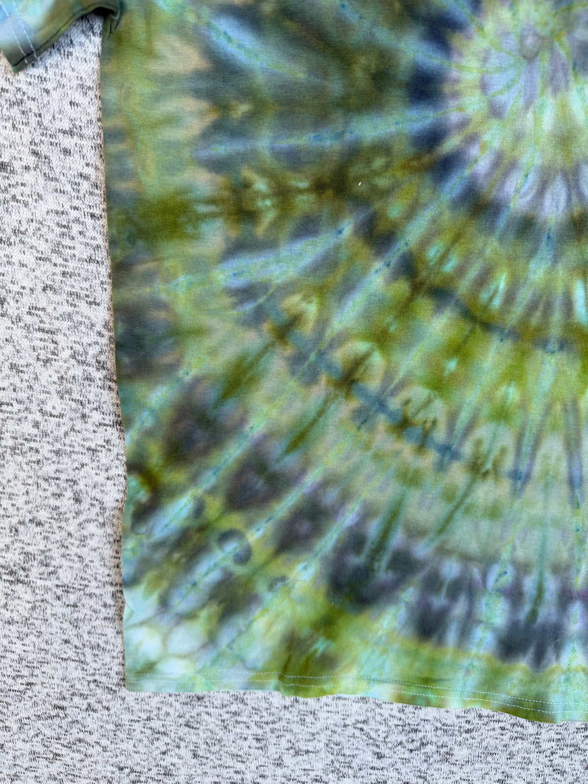 MHD Olive Green Grey Black Spiral Ice Dye Tie Dye Short Sleeve Shirt 100% Cotton Size Small