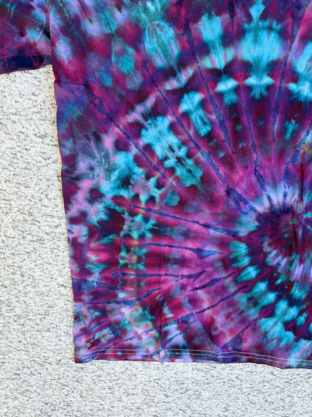 MHD Dark Purple Teal Navy Blue Spiral Ice Dye Tie Dye Short Sleeve Shirt 100% Cotton Size Medium